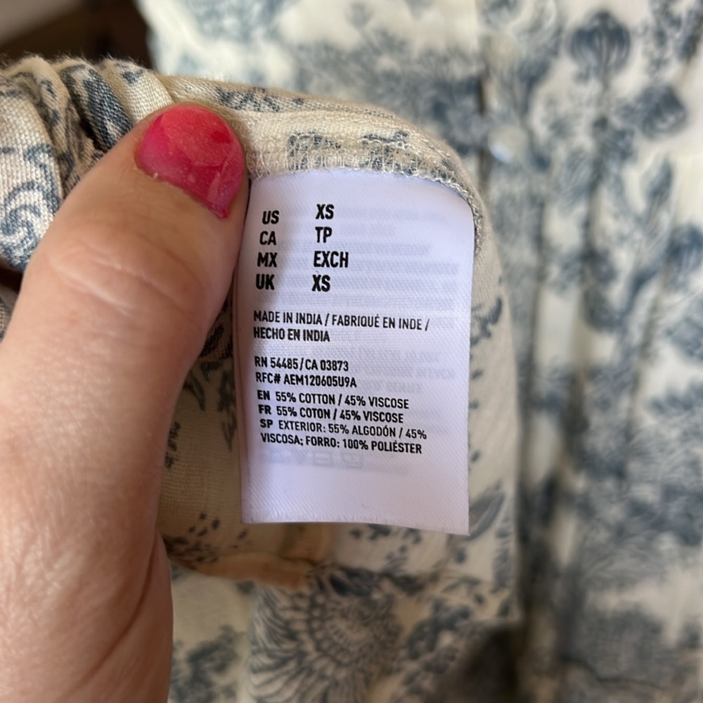 Elegant Blue and White Floral Maxi Dress - Picture 12 of 13